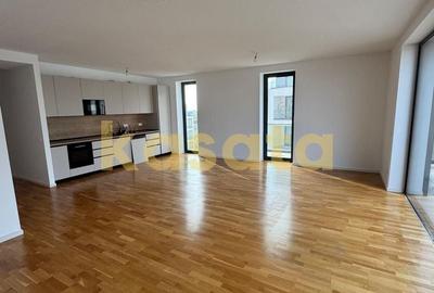 Apartament cu 4 camere decomandat în Băneasa