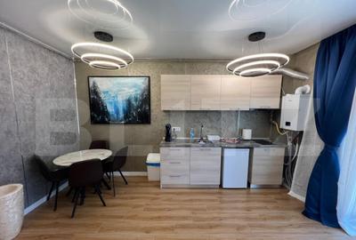 Apartament cu 4 camere decomandat în Central - 2