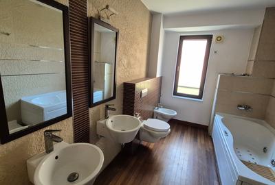 Casă individuală cu 5 camere cu Canalizare în Central - 14