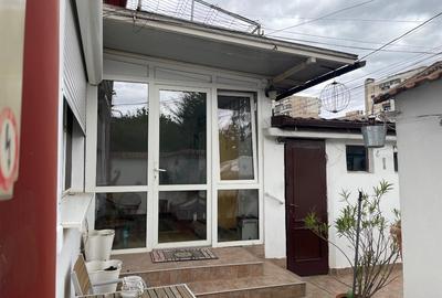 Apartament 3 camere in vila, curte proprie, garaj, pivinta, zona Postei -Vlahuta - 2