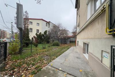 Spațiu comercial, de 151 mp, în Central - 7