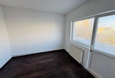 Apartament cu 3 camere decomandat în Lipovei - 2