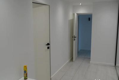 Apartament cu 4 camere decomandat în Central - 14