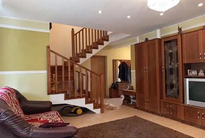 Casă cu 6 camere în Mintia - 13