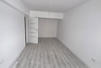 Apartament cu 2 camere decomandat în Nicolina - 2