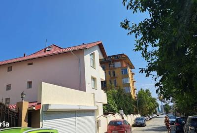 Casă cu 4 camere în Central - 19