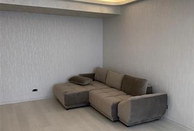 Apartament cu 2 camere decomandat în Tractorul - 3