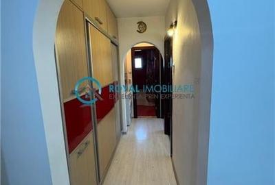 Royal Imobiliare - Inchiriere apartament zona 9 Mai - 12