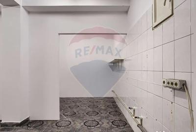 Spațiu comercial, de 70 mp, în Central - 6
