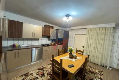Casă cu 7 camere cu Teren 720 Mp în Bordei - 6