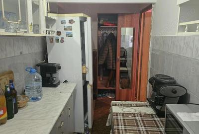 Vand apartament 2 camere in Deva, pe Al. Armatei, etaj 2, - 10