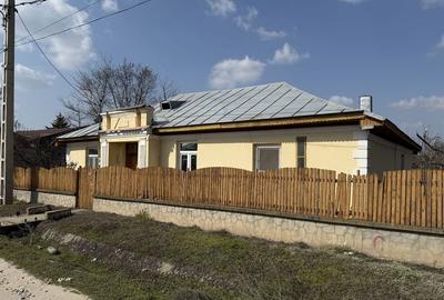 Casă cu 4 camere în Piatra - 8