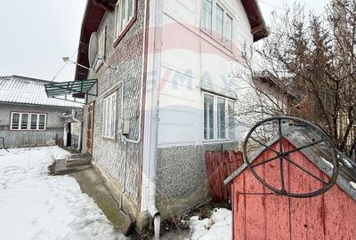 Casă cu 4 camere cu Teren 694 Mp în Central - 12