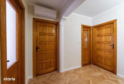 Apartament cu 3 camere, mobilat în Craiovei - 2