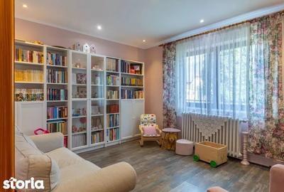 Casă cu 6 camere decomandat cu Teren 250 Mp în Central - 4