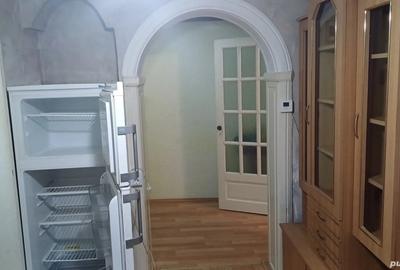 Inchiriez apartament parter 56 mp zona centrala Simeria - 3