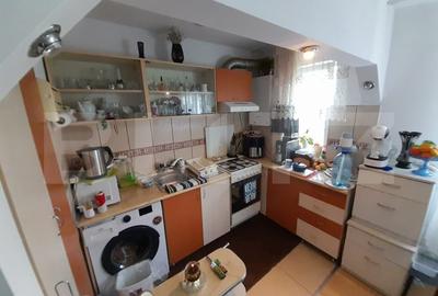 Apartament cu 2 camere, 52 mp, etaj 3, zona Decebal - 4