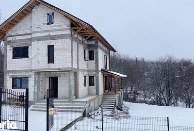 Casă cu 4 camere cu Teren 1200 Mp în Copăcelu - 20