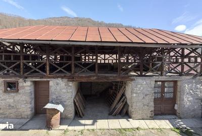 Casă cu 5 camere cu Teren 649 Mp în Malaia - 2