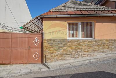 Casa individuala cu 3 camere, Schei - 1