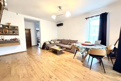 Triplex spatios pe colt, 3 camere, 94 mp utili, 250 mp teren - Dumbravita - 1