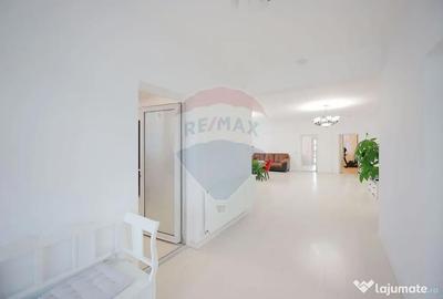 Casă cu 5 camere cu Teren 862 Mp în Sânmartin - 2