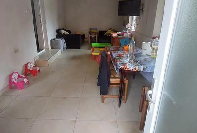 Casă cu Teren 690 Mp în Central - 4