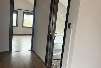 Casă cu 5 camere în Giroc