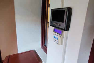 Casa la curte de vanzare in Bucure?ti Noi Sector 1 - 2