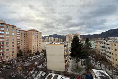Apartament cu 2 camere decomandat în Calea București - 5
