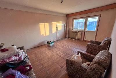 Apartament cu 2 camere decomandat în Bocșa - 6