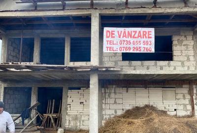 Casă cu 4 camere cu Teren 1280 Mp în Lilieci - 1