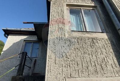 Casă cu 4 camere cu Teren 720 Mp în Central - 9