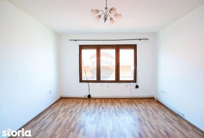Casă cu 6 camere cu Teren 380 Mp în Găvana - 16