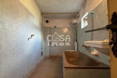 Casă cu 4 camere în Doicești