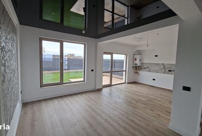 Casă cu 4 camere cu Teren 450 Mp în Rediu - 10