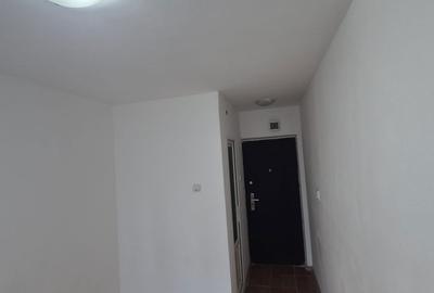 Garsonieră nedecomandată în CET