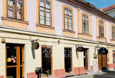 Spațiu comercial, de 97 mp, în P-ța Unirii
