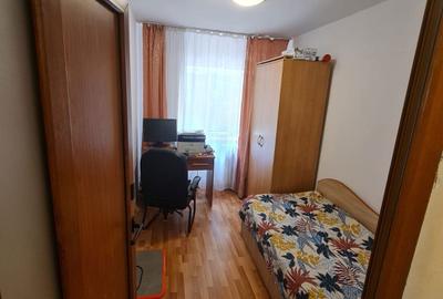 Apartament cu 2 camere decomandat în 1 Mai - 3