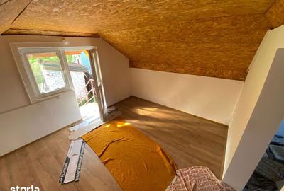 Casă cu 6 camere cu Teren 569 Mp în Cernatu
