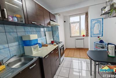 Apartament cu 2 camere semidecomandat în Micro 16