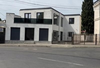 Spațiu comercial, de 184 mp, în Central