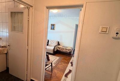 Apartament cu 4 camere în Micro 13 - 2