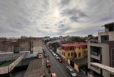 Casă individuală cu 30 camere cu Teren 556 Mp în Unirii