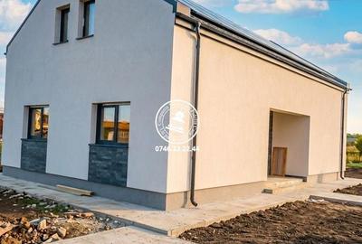 Casă cu 3 camere cu Teren 750 Mp în Aroneanu - 5