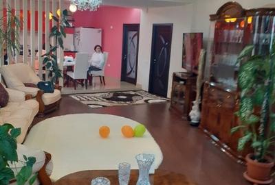 Vila D+P+1+M - Elvila - 340.000 euro (Cod E6) - 2