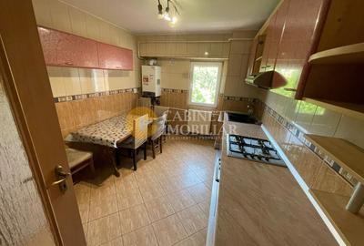 Apartament cu 3 camere decomandat, mobilat în Nicolina