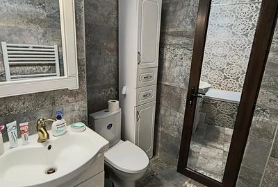 Proprietar! Vand apartament cu 3 camere decomandat - 2