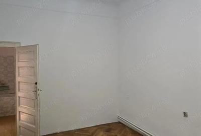 Vand casa ultrac Zona mag Crisul, SC 200 mp, teren 242mp,front stradal mare ,intrare auto, inc oras - 2