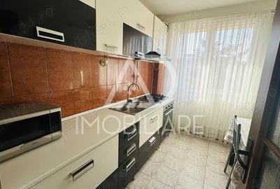 De vanzare apartament cu 3 camere, zona centrala - 3